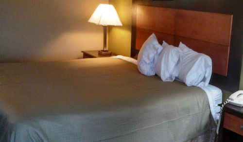 Relax Inn Heth Shell Lake Buitenkant foto